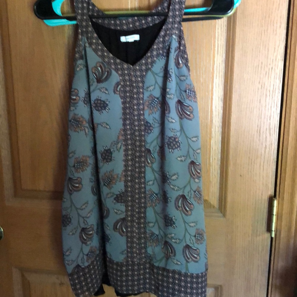 Maurice’s tank top